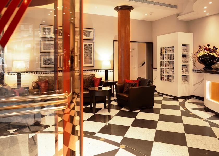 Hessen Frankfurt Lobby sitting area