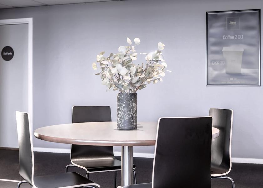 Hovedstaden Ishoj Breakfast Area