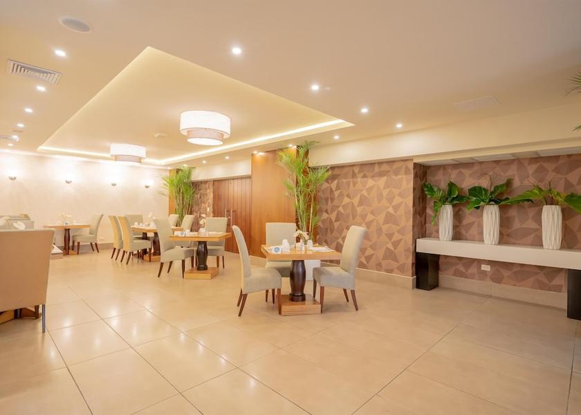  Santiago de los Caballeros Lobby