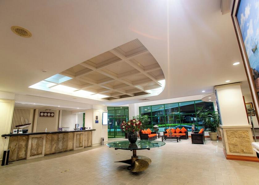 Santa Elena Salinas Lobby