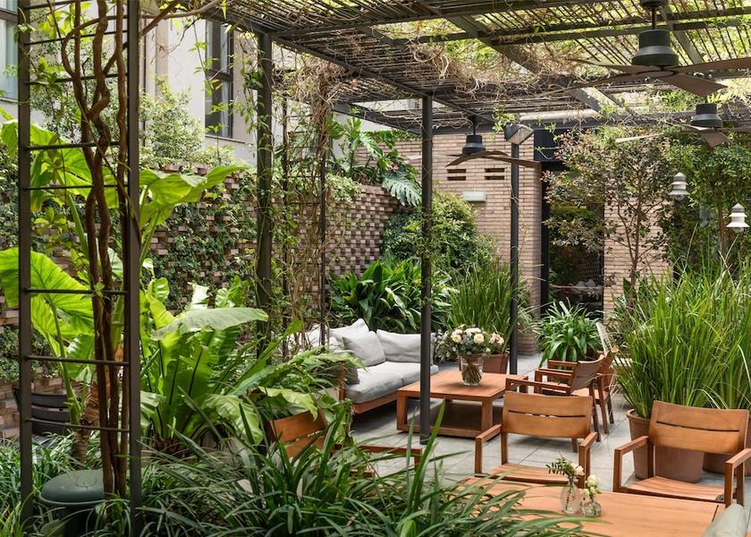 Catalonia Barcelona Pool