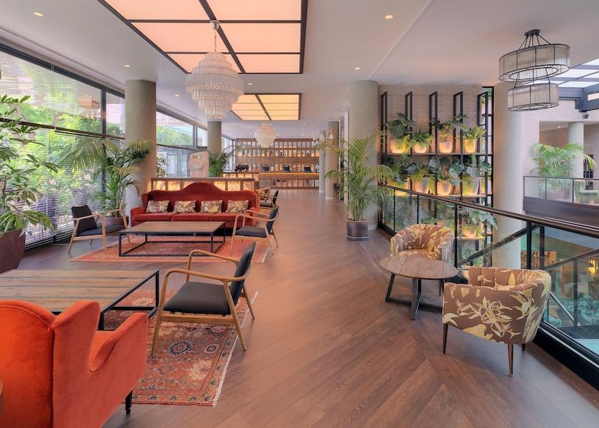 Catalonia Barcelona Lobby sitting area