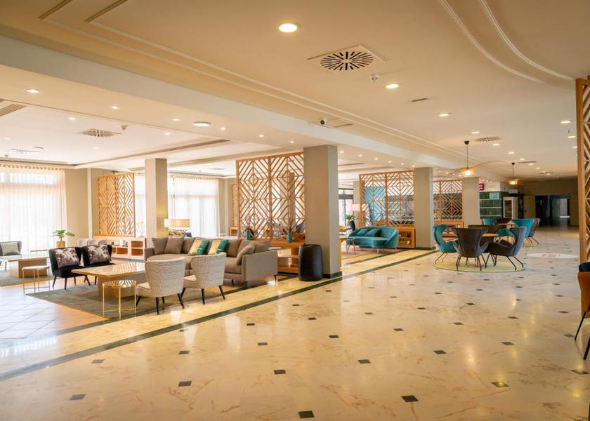 Bar/lounge