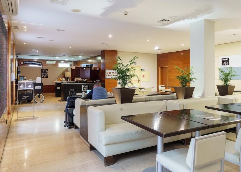 Community of Madrid Arganda del Rey Lobby sitting area