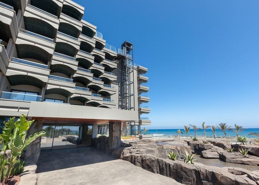 Canary Islands San Bartolomé de Tirajana Front of property