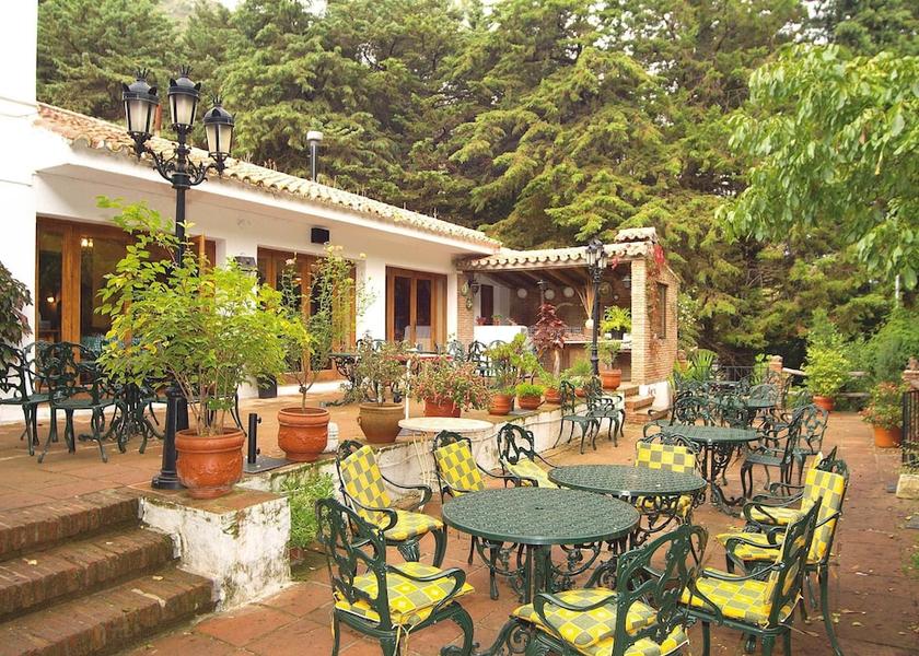 Andalusia Ojén Outdoor dining