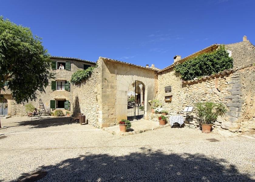 Balearic Islands Bunyola Property entrance
