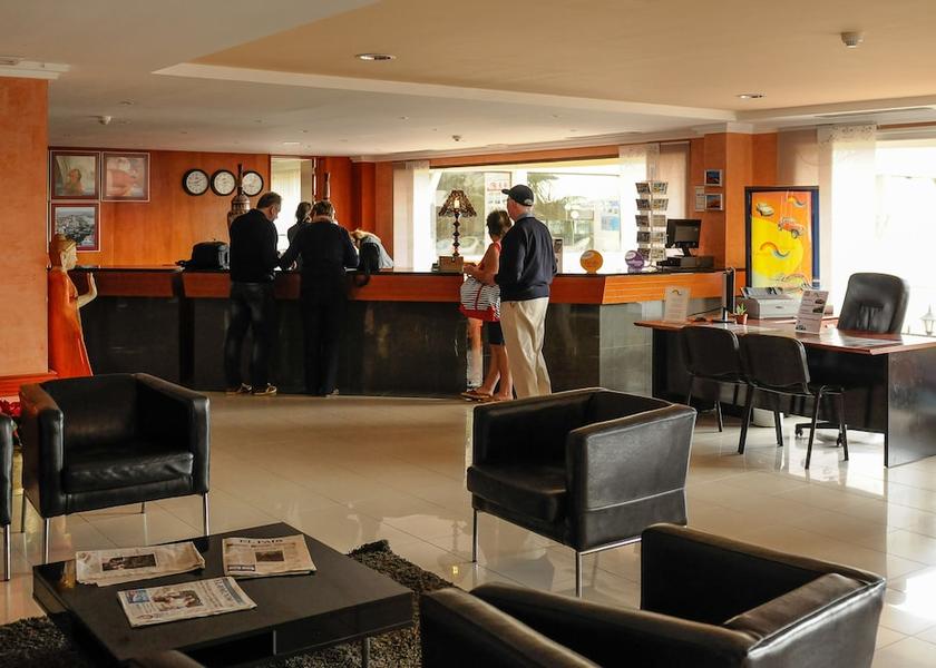 Canary Islands Tías Reception