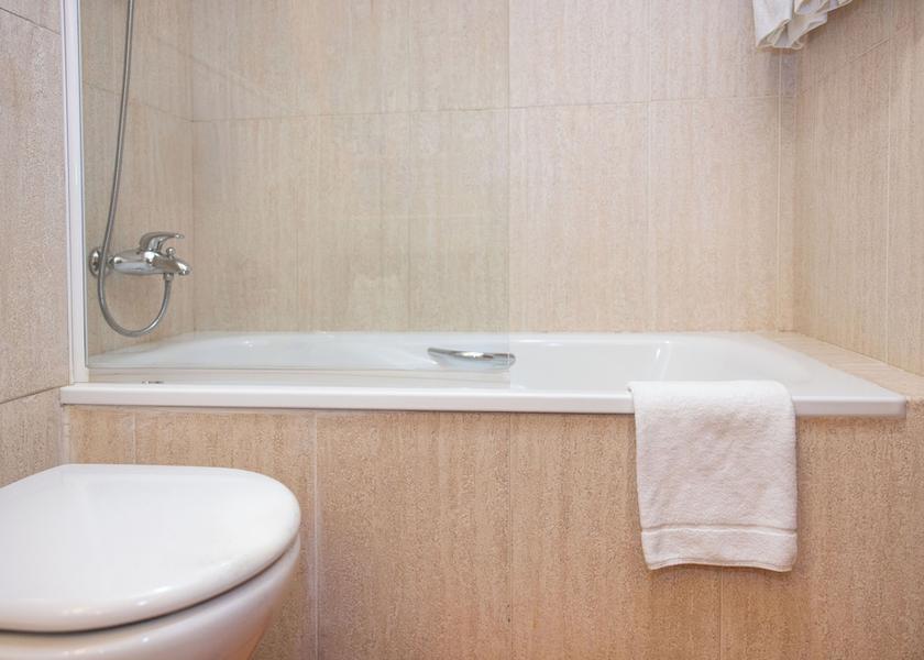 Catalonia Tossa de Mar Bathroom
