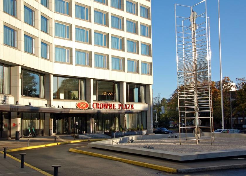  Helsinki Entrance