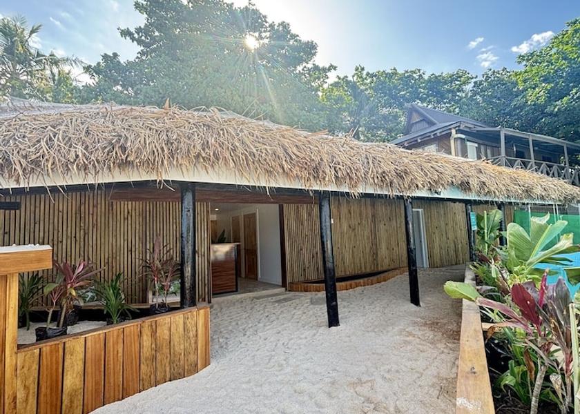 Western Division Beachcomber Island Spa treatment