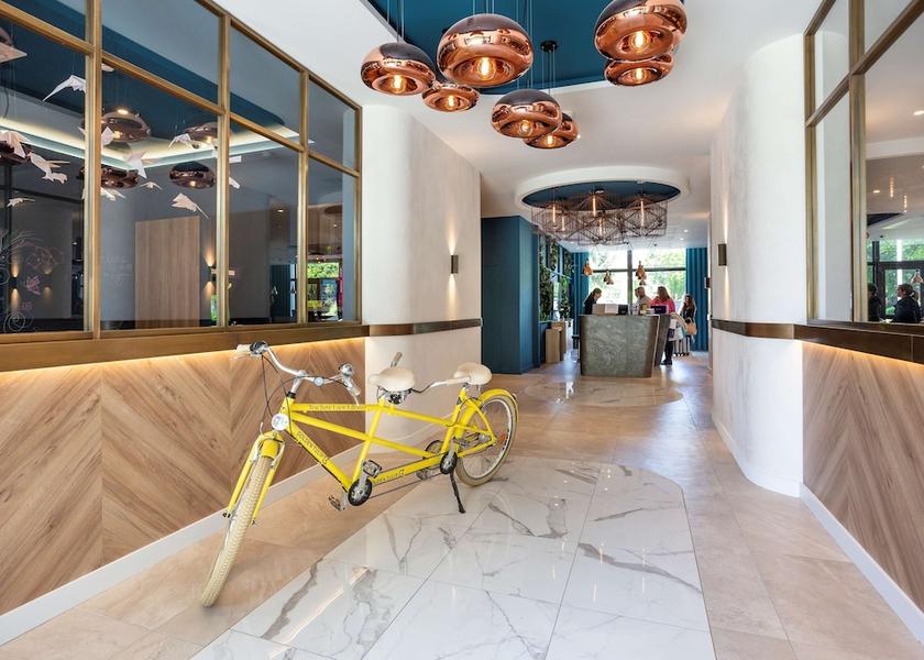 Auvergne-Rhone-Alpes Aix-Les-Bains Lobby