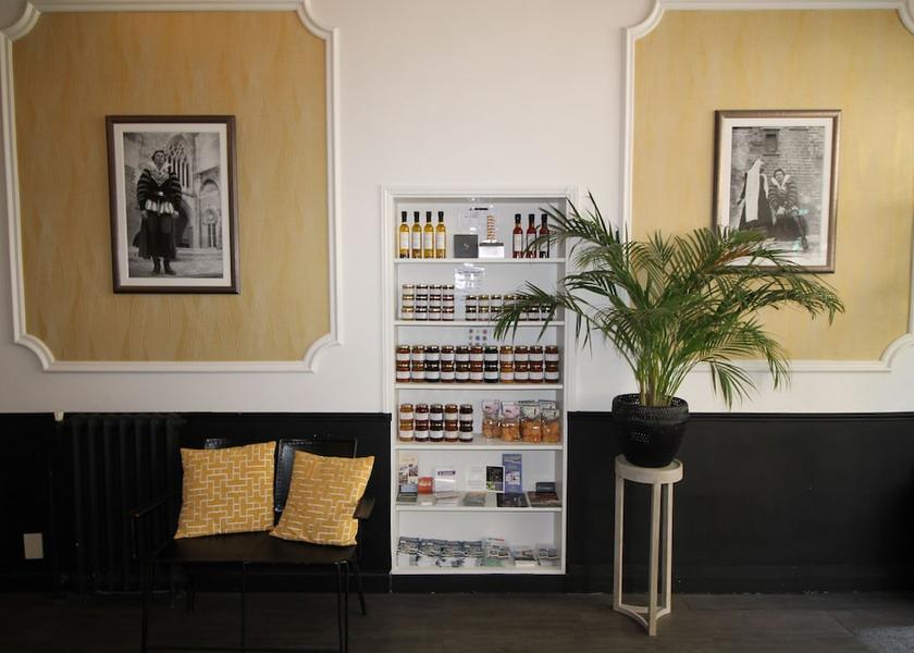 Provence - Alpes - Cote d'Azur Avignon Interior Entrance