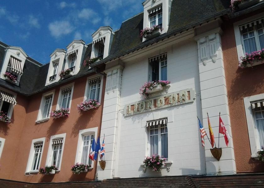Normandy Bayeux Front of property