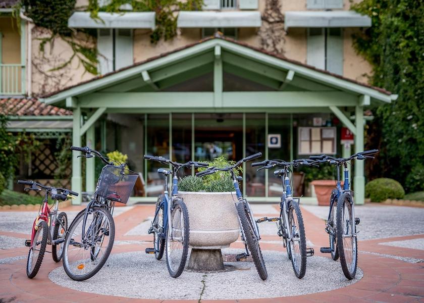 Nouvelle-Aquitaine Bazas Bicycling