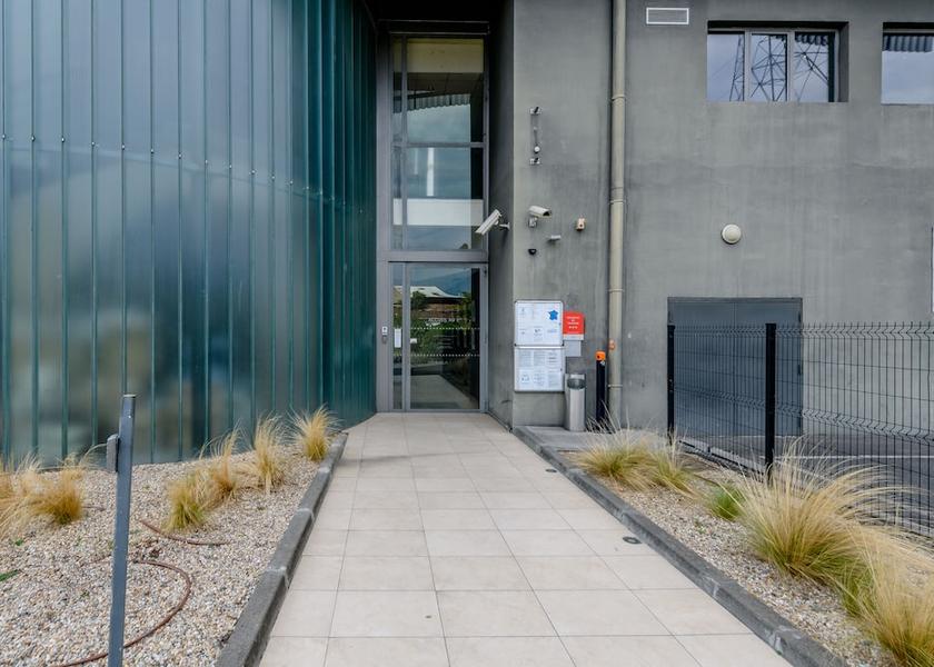 Nouvelle-Aquitaine Begles Entrance