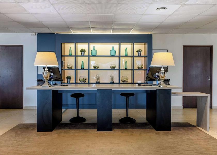 Nouvelle-Aquitaine Begles Lobby