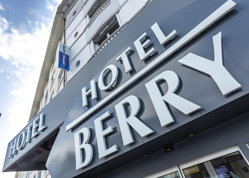 Centre - Loire Valley Bourges Facade