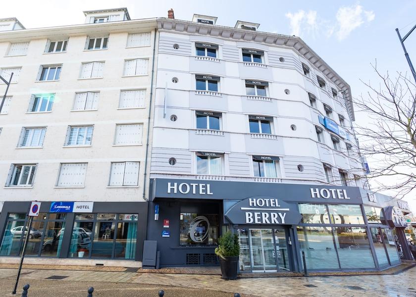 Centre - Loire Valley Bourges Facade