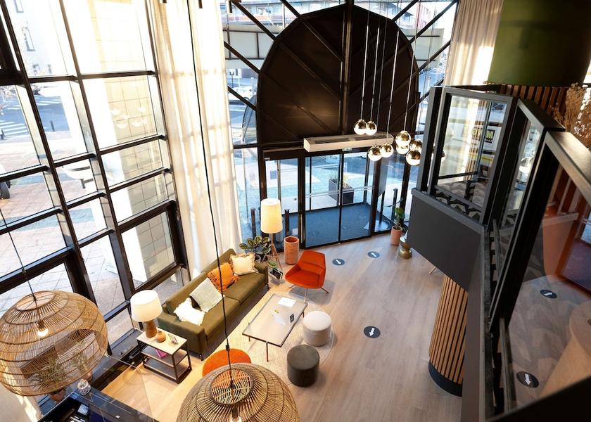 Auvergne-Rhone-Alpes Clermont-Ferrand Lobby