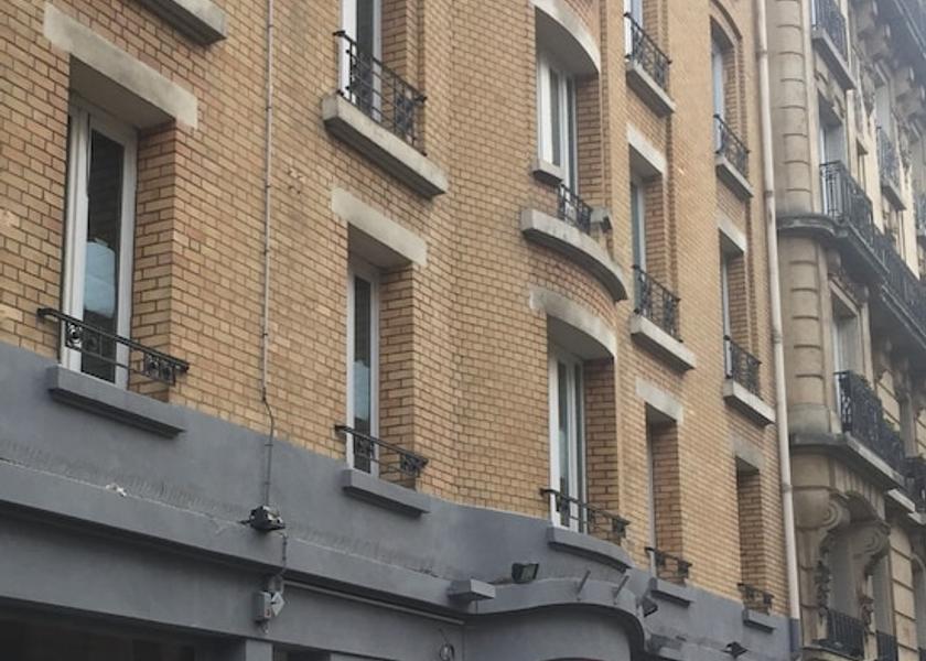 Ile-de-France Clichy Entrance