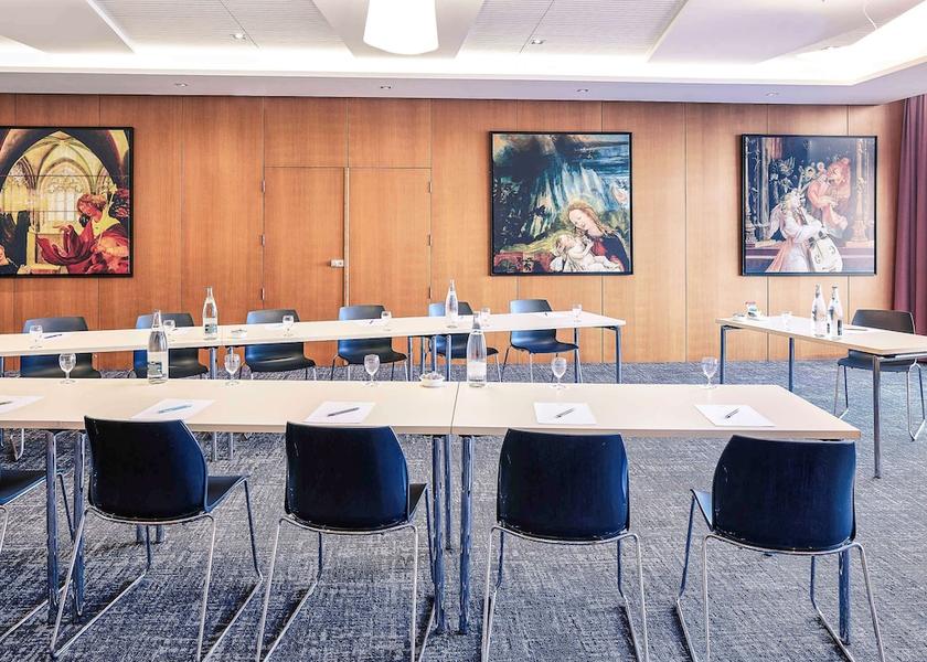 Grand Est Colmar Meeting Room