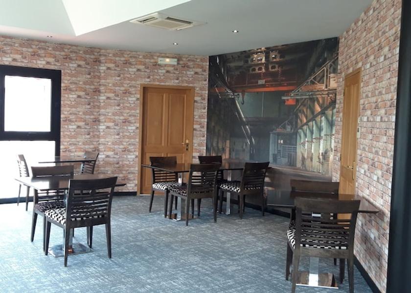 Normandy Coutances Bar