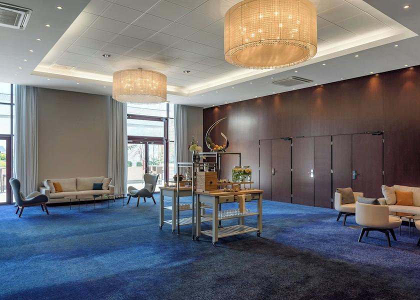 Auvergne-Rhône-Alpes Evian-les-Bains Meeting facility