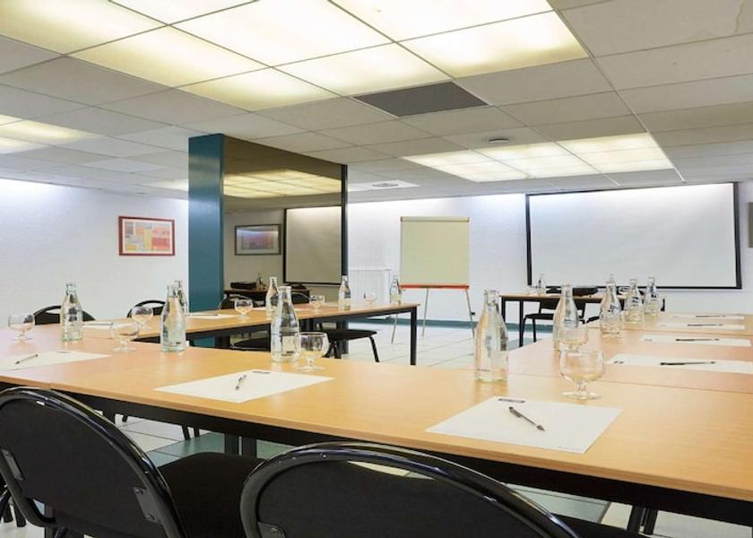 Auvergne-Rhône-Alpes Grenoble Meeting Room