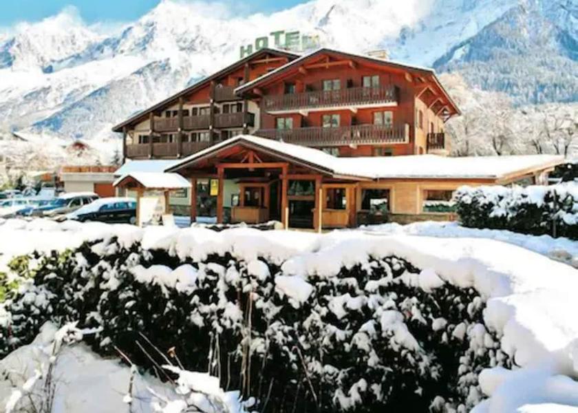 Auvergne-Rhone-Alpes Les Houches Facade