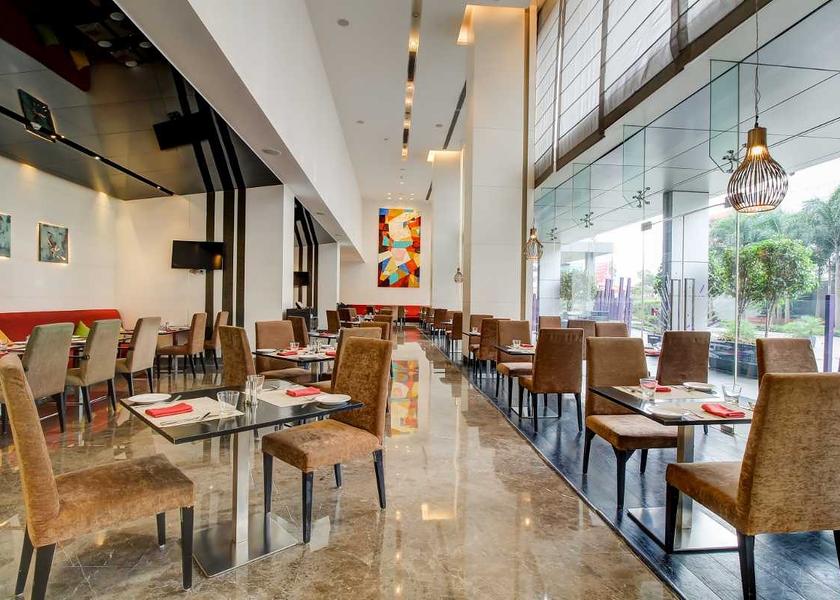Maharashtra Pune Food & Dining