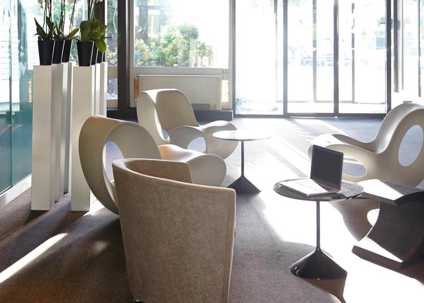 Provence - Alpes - Cote d'Azur Marseille facilities