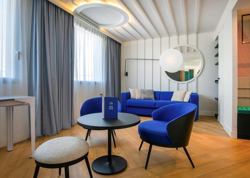 Ile-de-France Paris Room