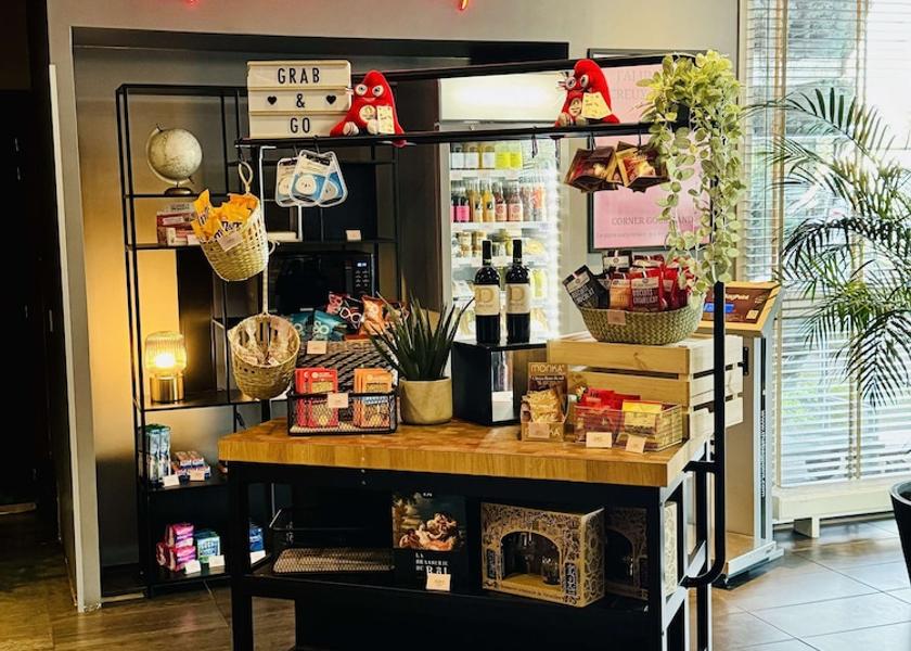 Ile-de-France Rungis Lobby