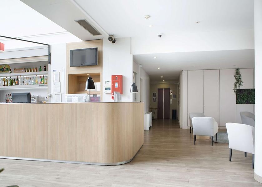 Ile-de-France Saint-Maurice Reception