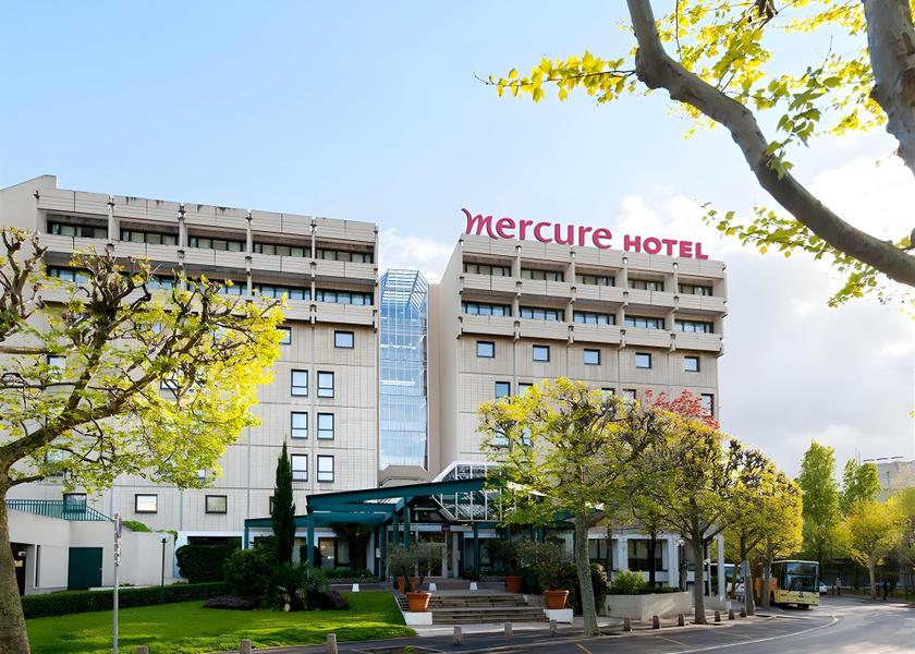 Île-de-France Vanves Exterior view