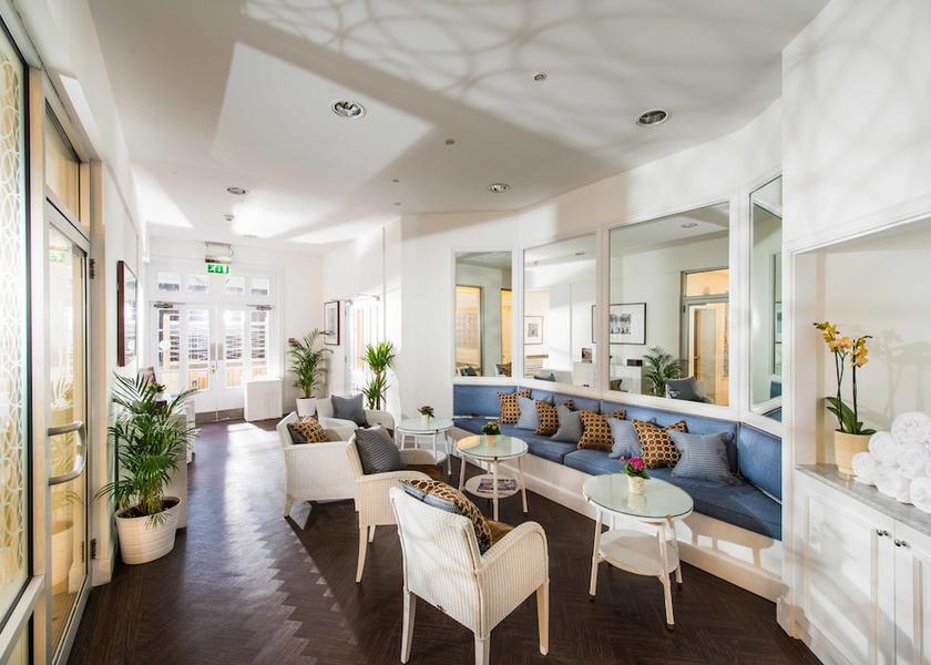 Scotland Inverurie Interior Entrance