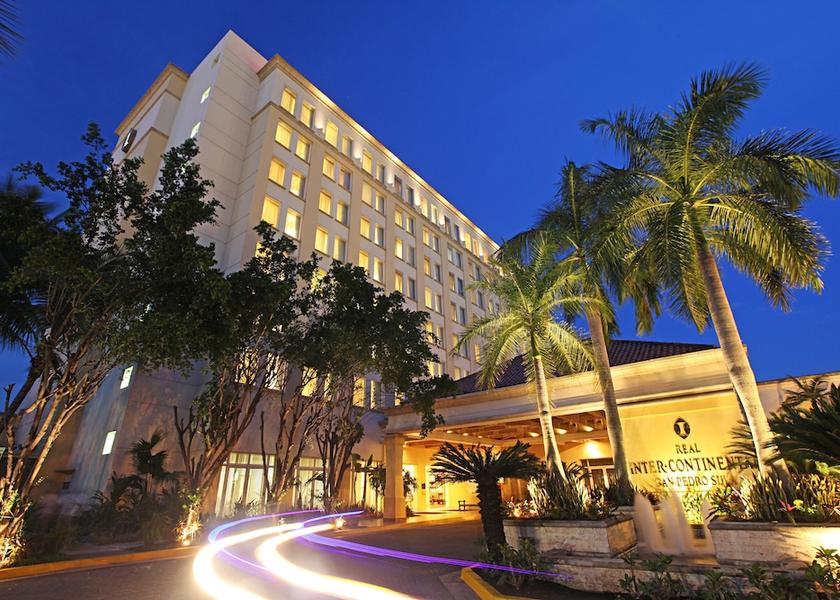 Cortés San Pedro Sula Property entrance