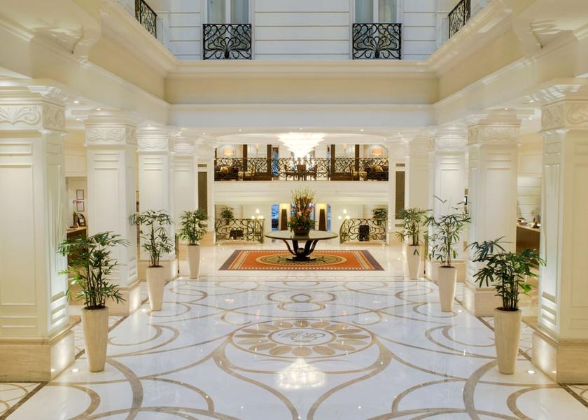  Budapest Interior Entrance