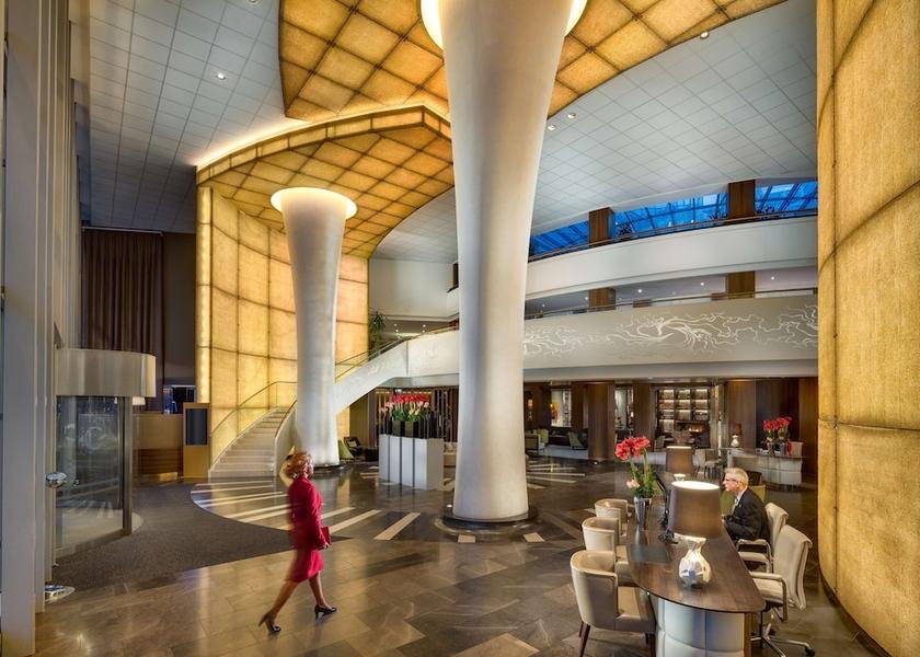  Budapest Lobby