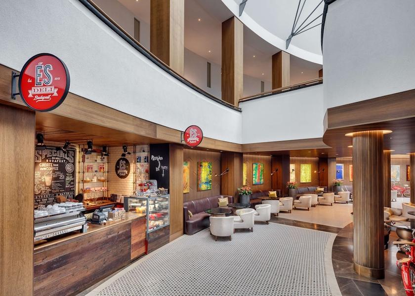  Budapest Lobby