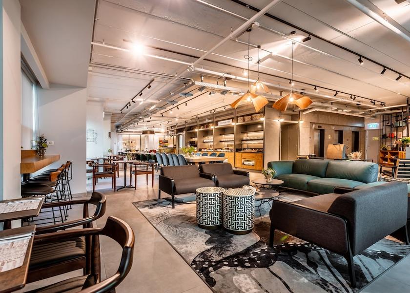 Tel Aviv Ramat Gan Lobby sitting area