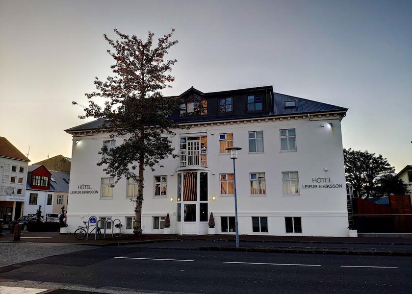 Southern Peninsula Reykjavik Front of property