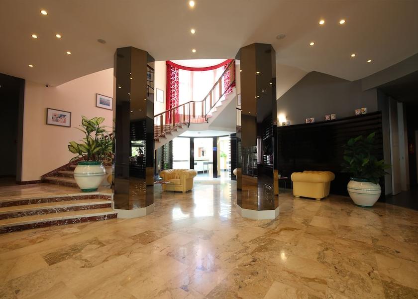 Sicily Acireale  Reception