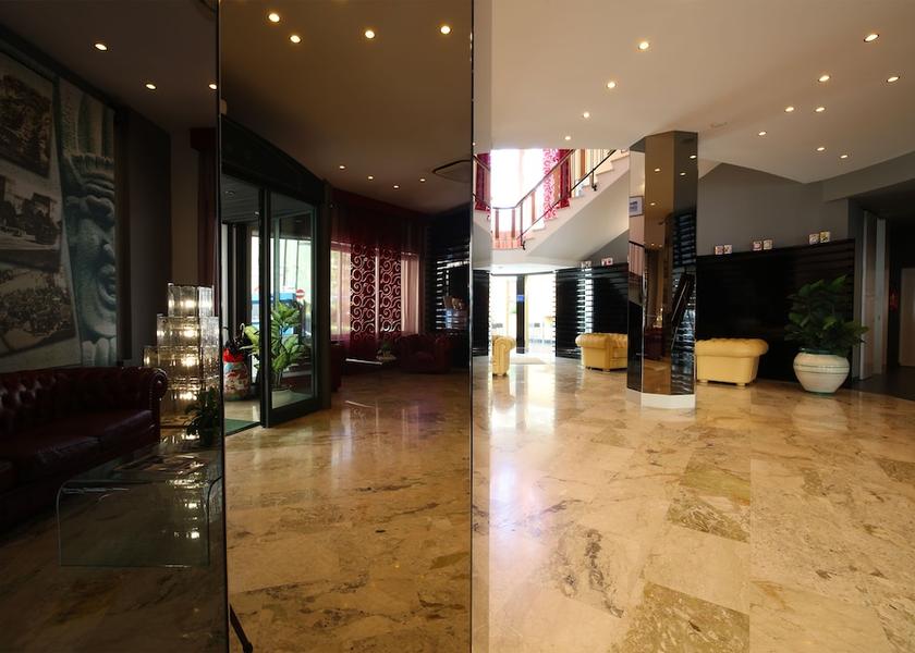 Sicily Acireale  Reception