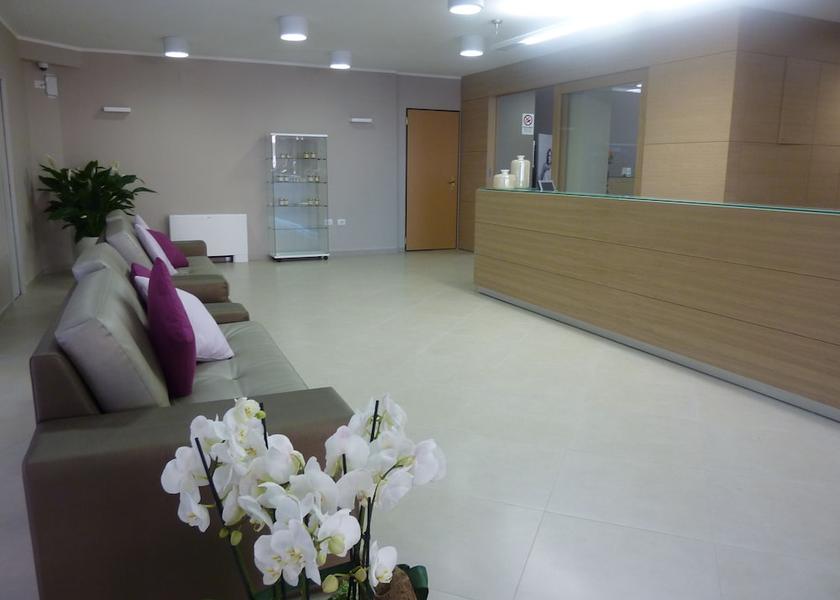 Sardinia Alghero Lobby