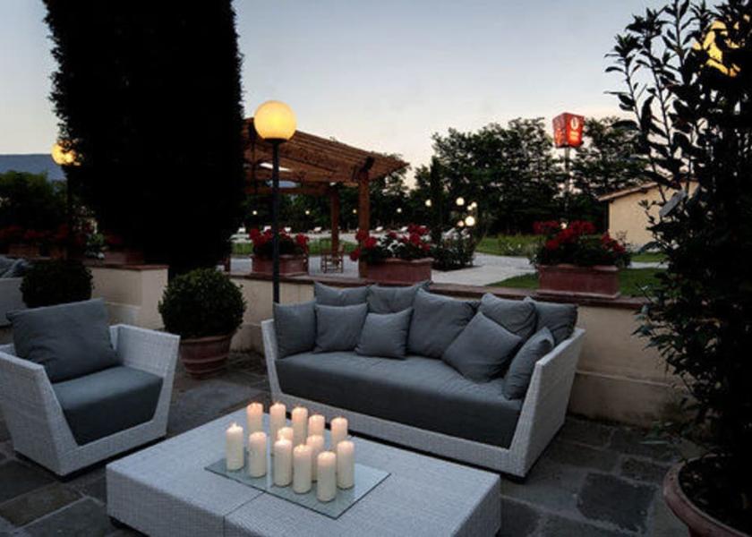 Tuscany Campi Bisenzio Outdoor banquet area