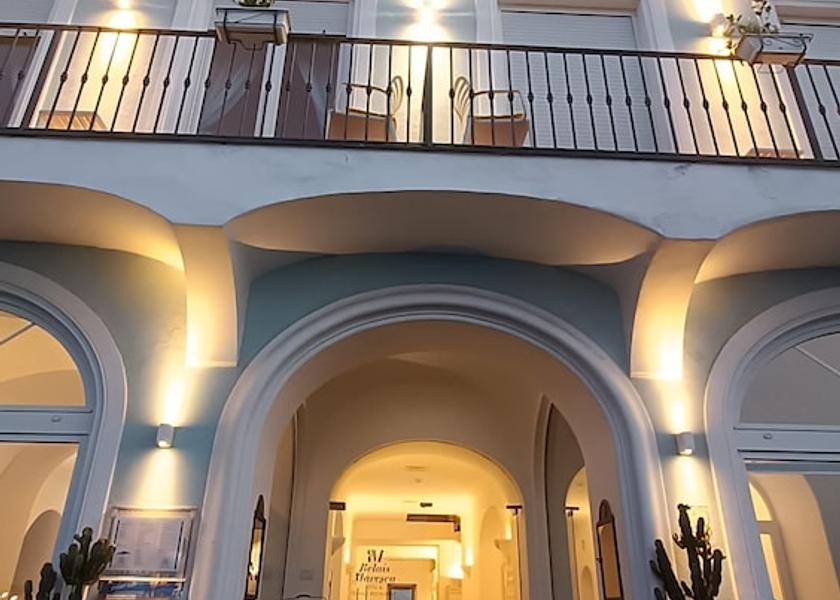 Campania Capri Facade