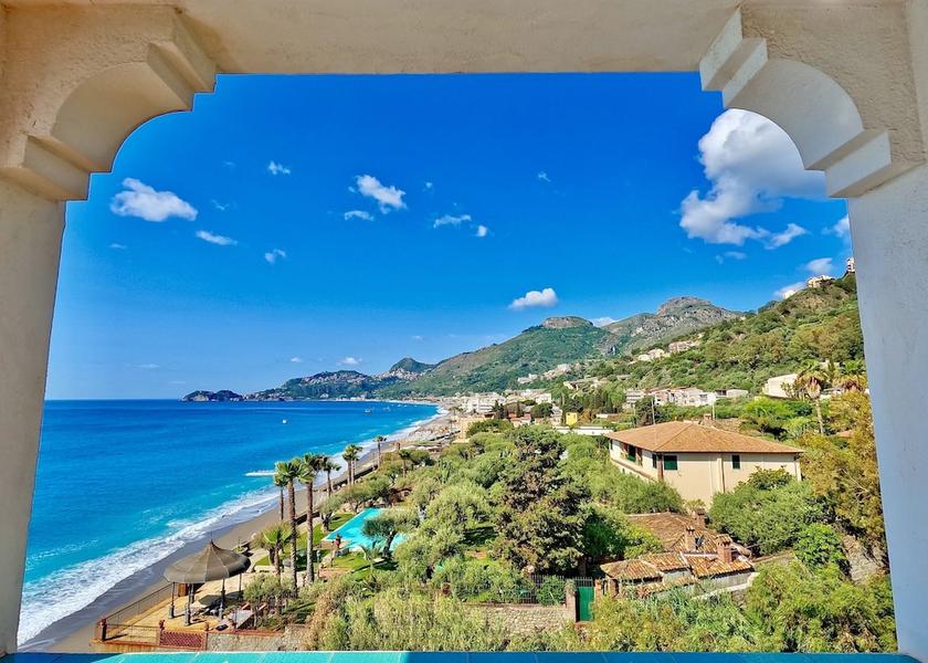 Sicily Letojanni Terrace