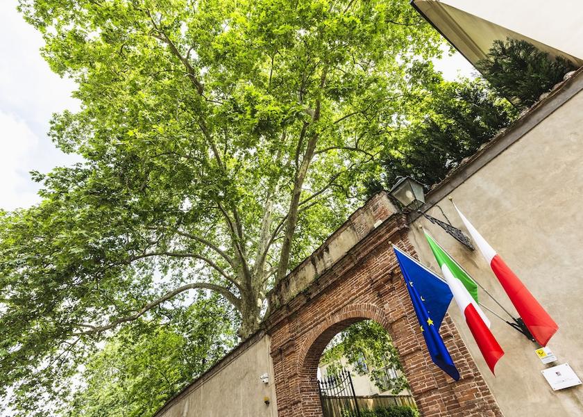 Tuscany Lucca Exterior detail